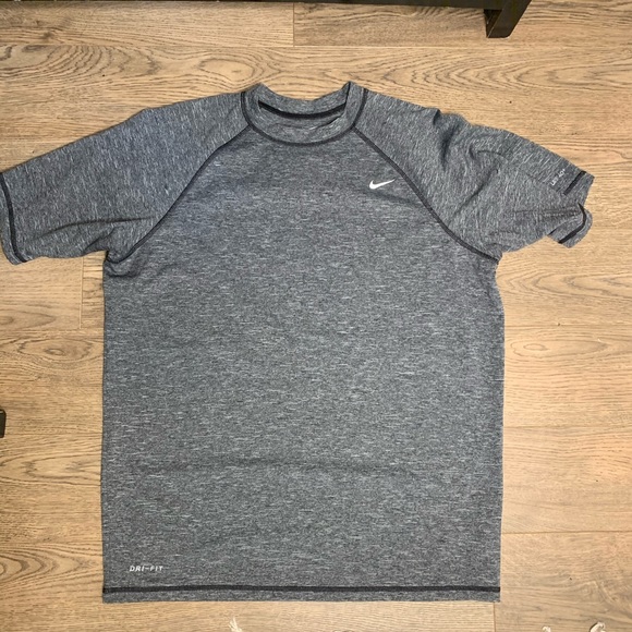 nike dri fit shirt - Picture 6 of 6